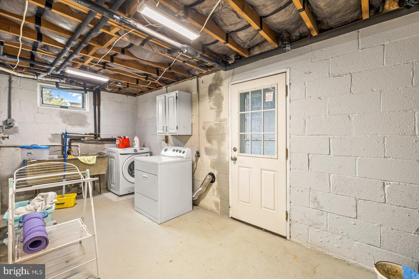 WOODVILLE - Residential