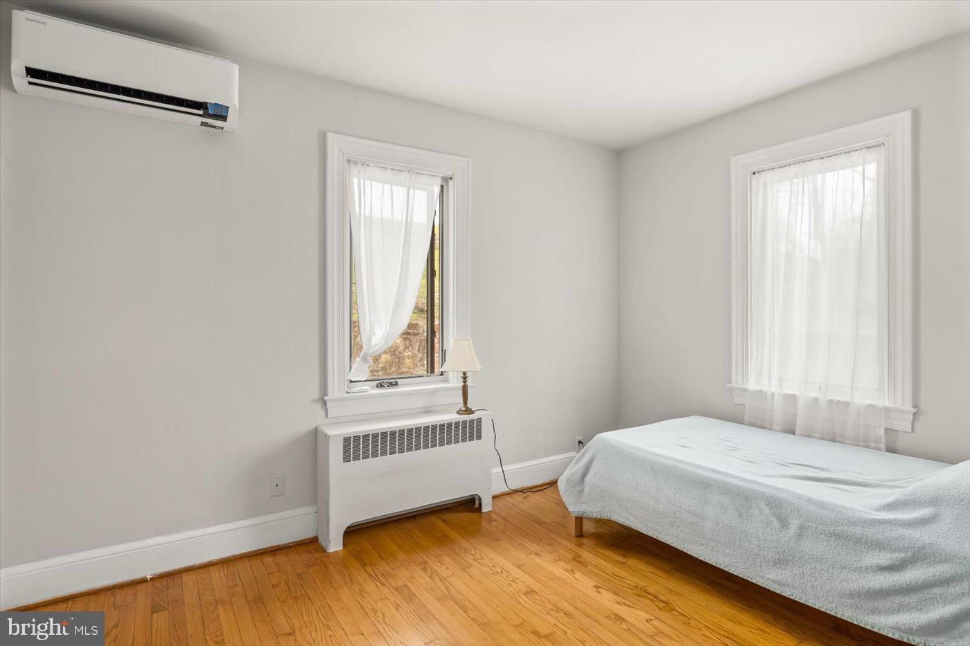 WOODVILLE - Residential