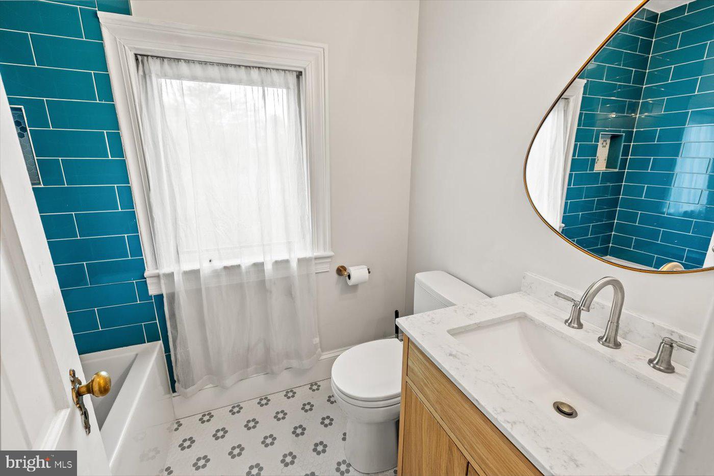 WOODVILLE - Residential