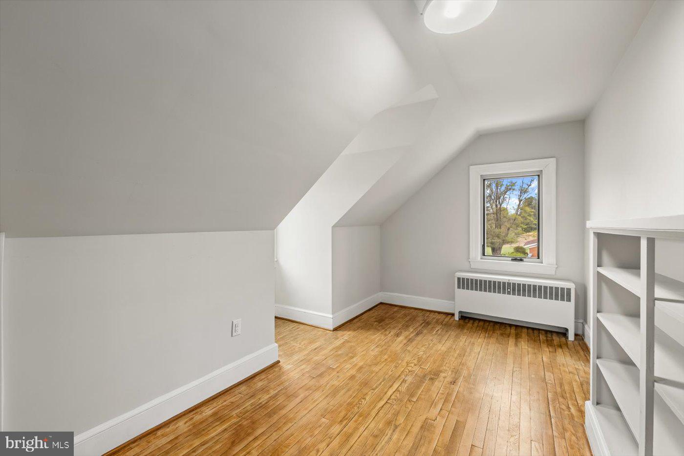 WOODVILLE - Residential