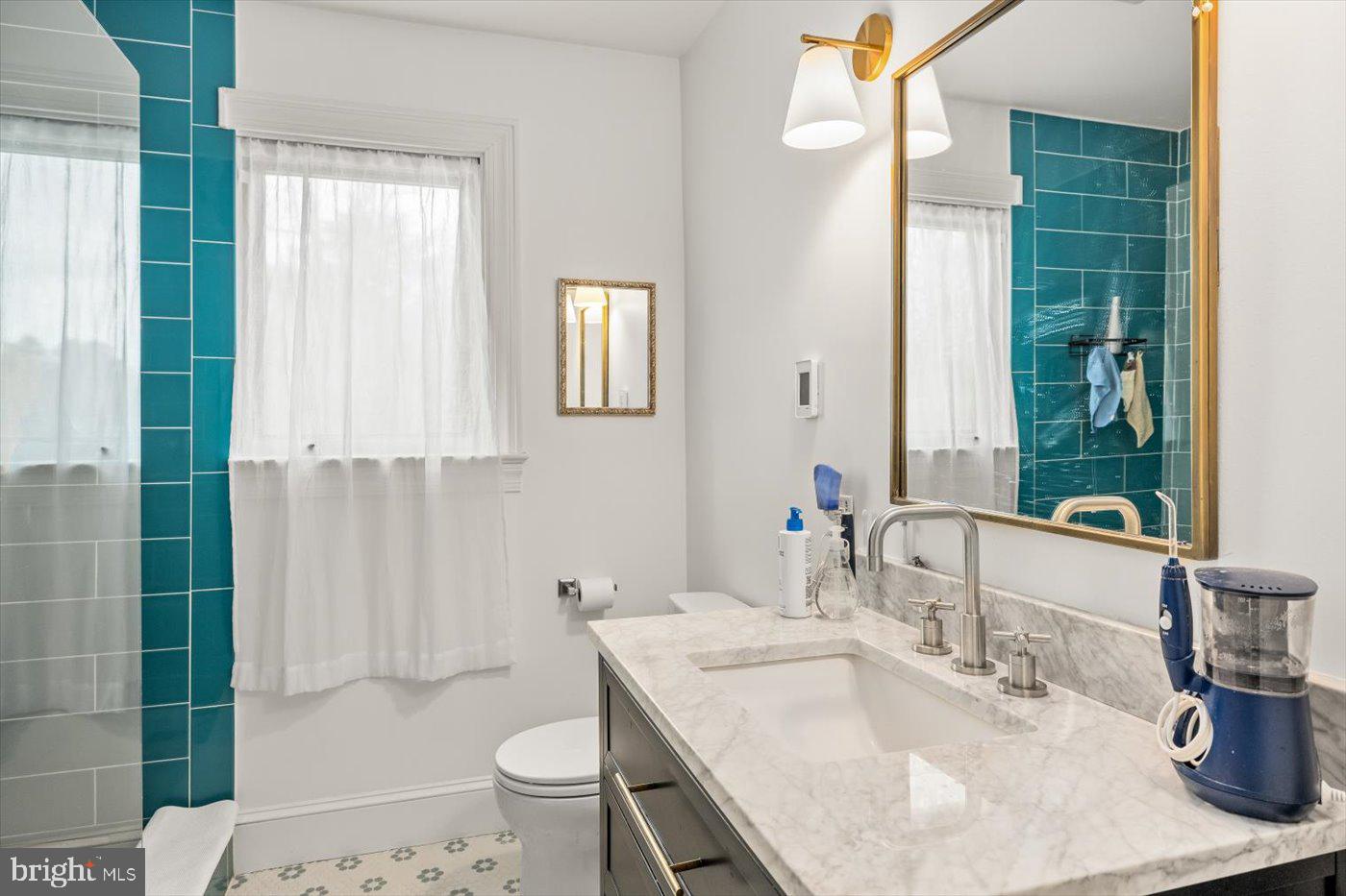 WOODVILLE - Residential