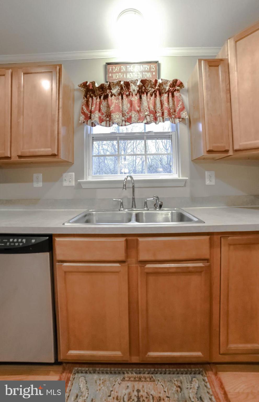 HOLLYWOOD SHORES - Residential