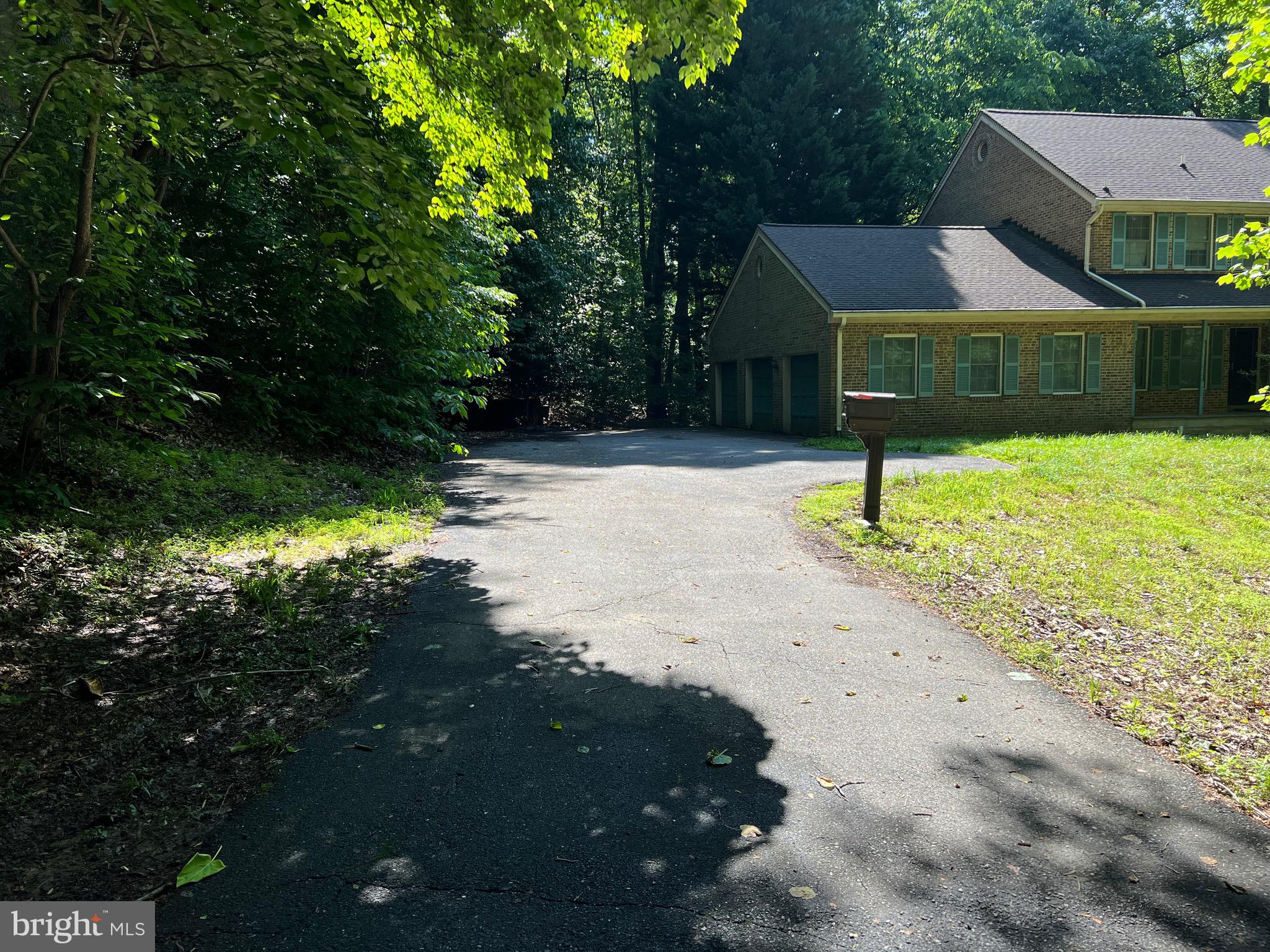 7001 BRICKYARD ROAD