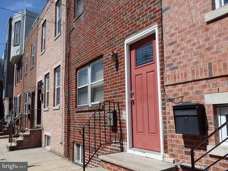 2011 CARPENTER STREET