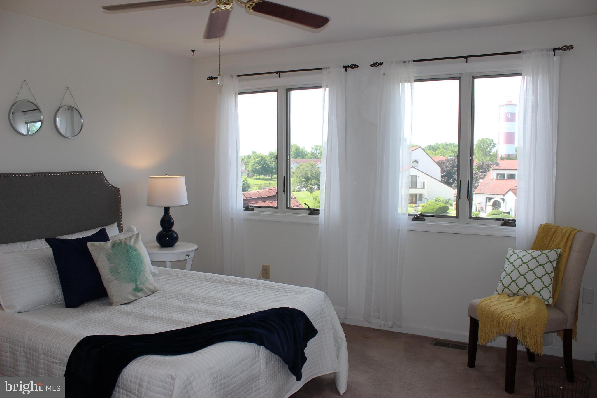 QUEENS LANDING - Residential