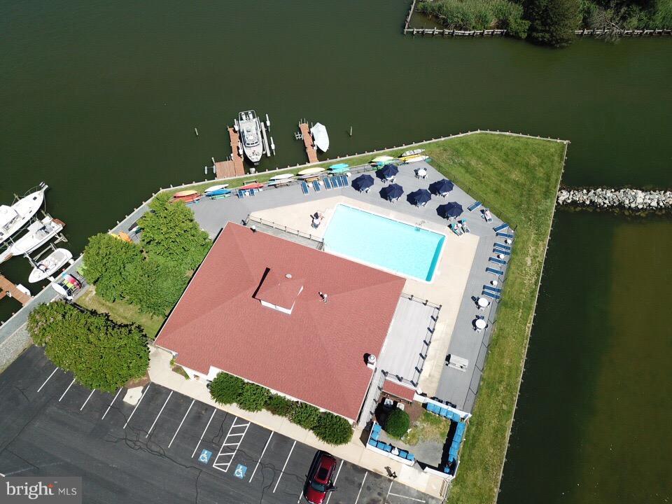 QUEENS LANDING - Residential