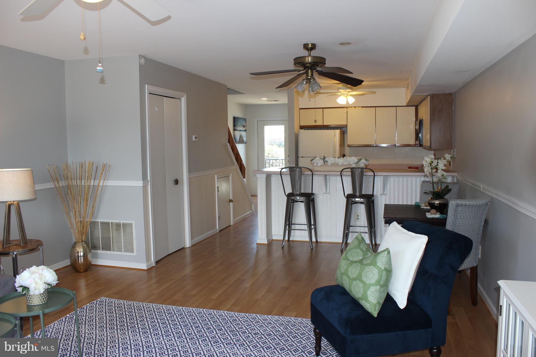 QUEENS LANDING - Residential