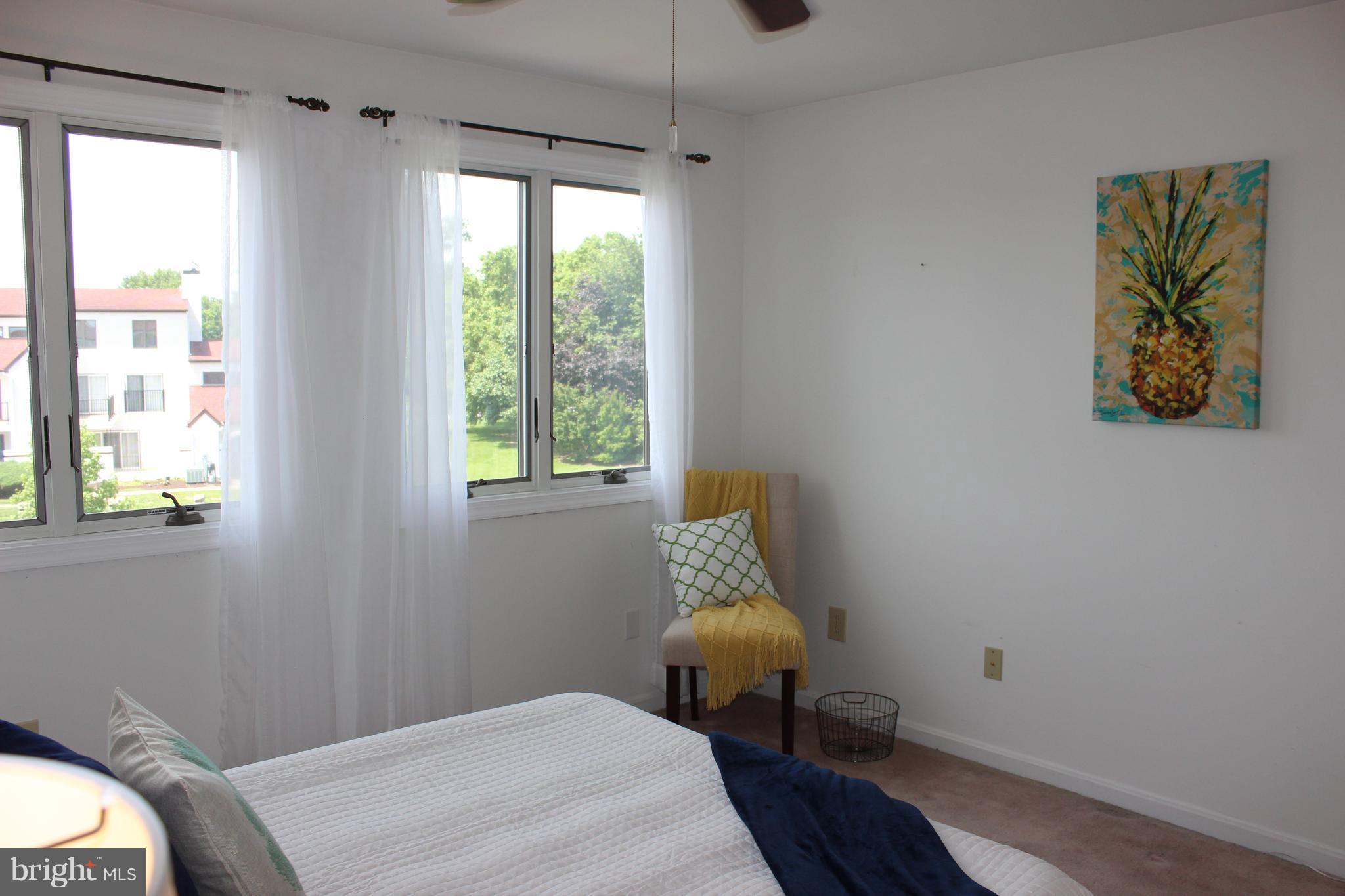 QUEENS LANDING - Residential