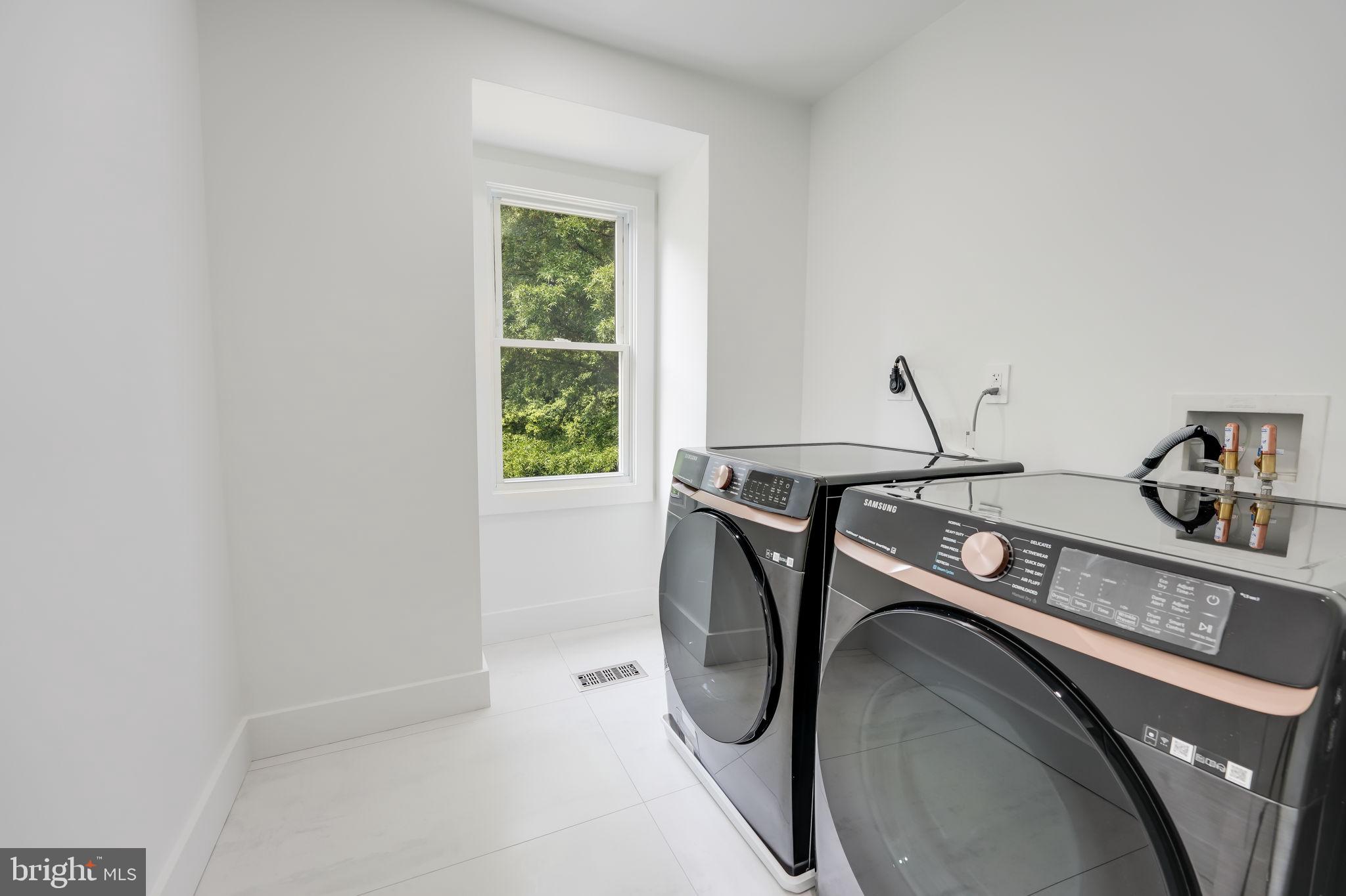 MERRYWOOD ON THE POTOMAC - Residential