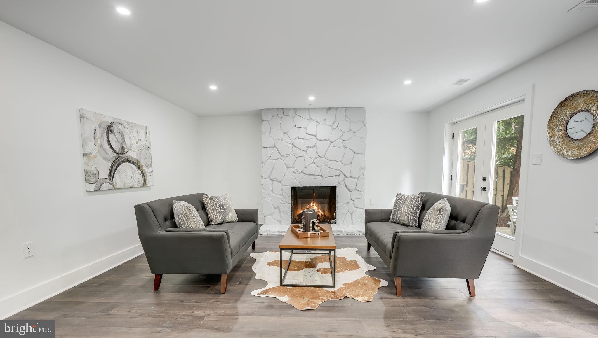 MERRYWOOD ON THE POTOMAC - Residential