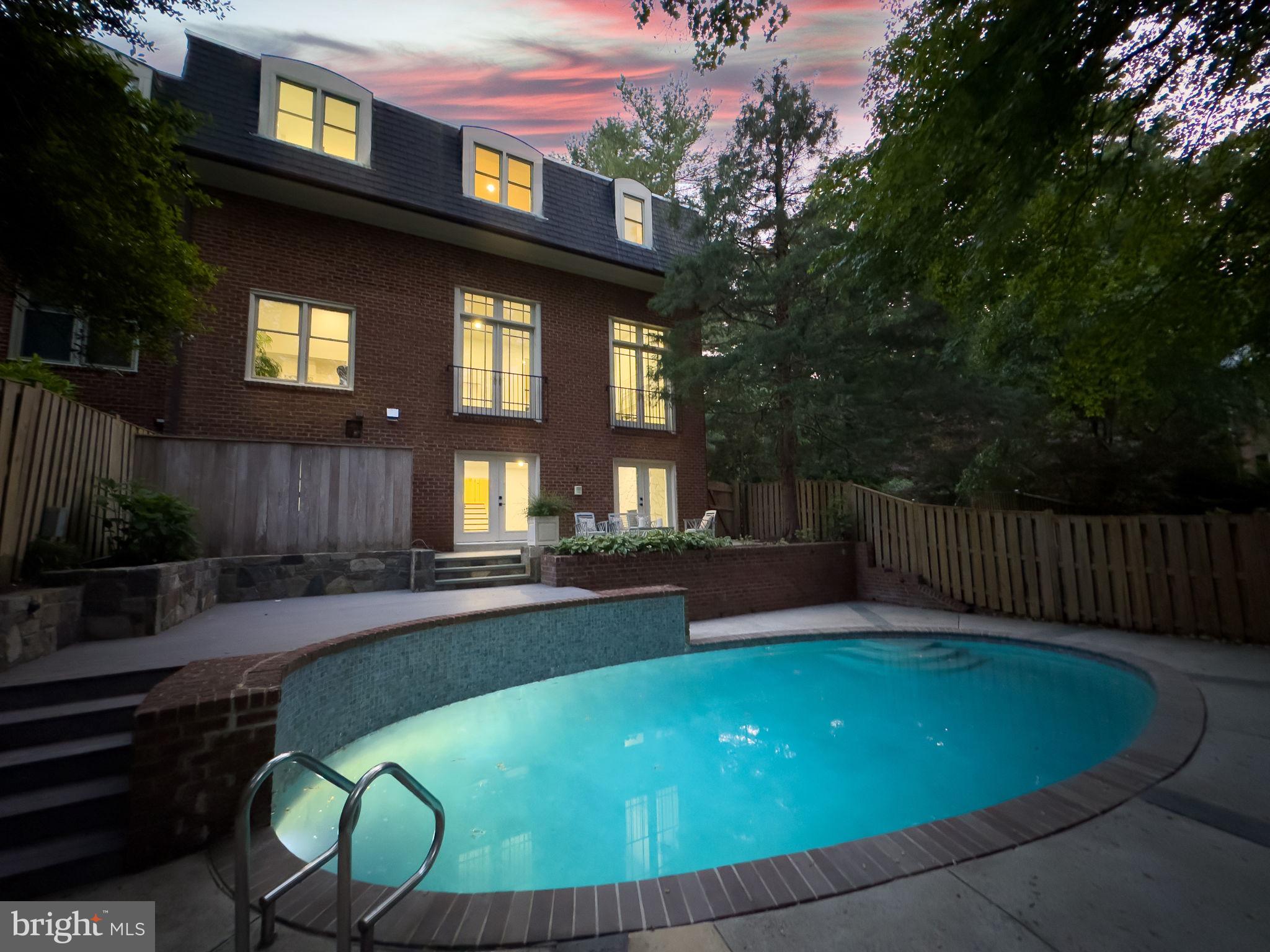 MERRYWOOD ON THE POTOMAC - Residential