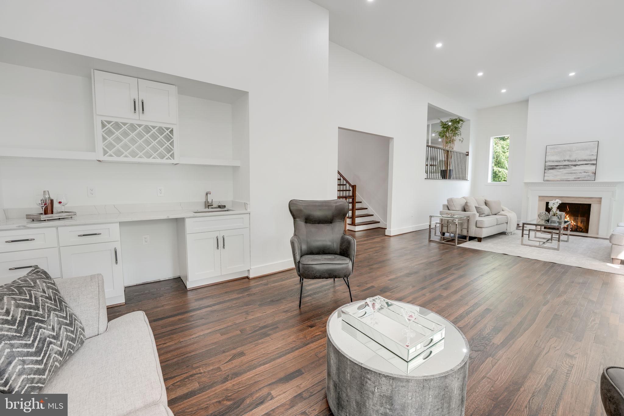 MERRYWOOD ON THE POTOMAC - Residential