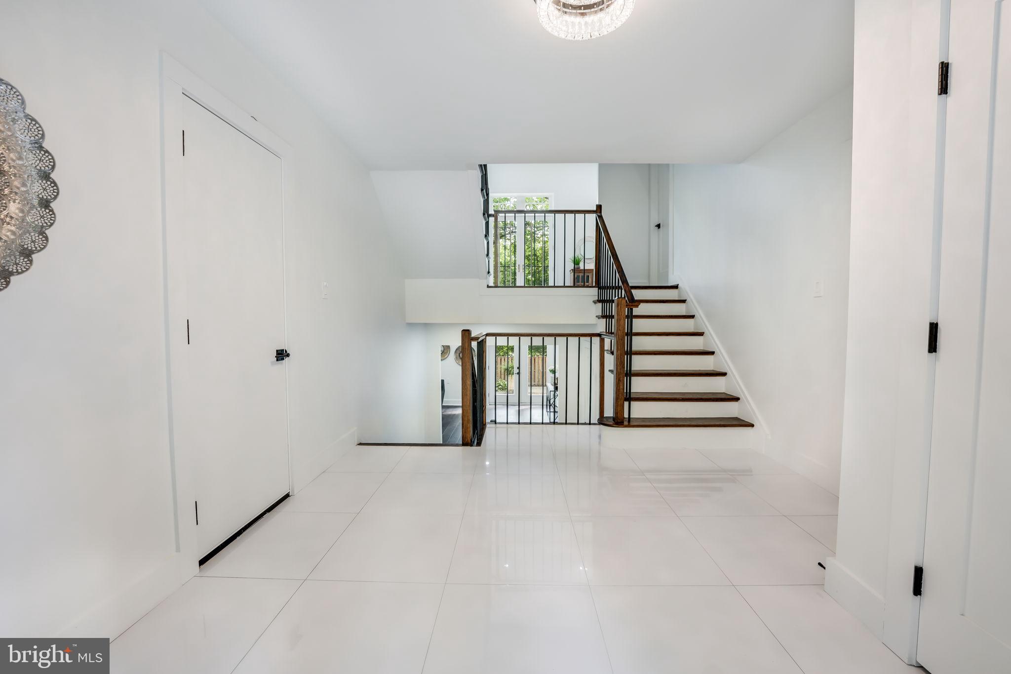 MERRYWOOD ON THE POTOMAC - Residential