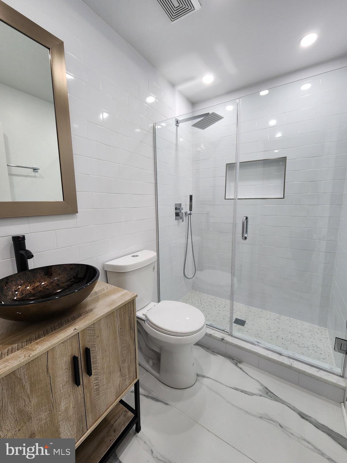 DALEVIEW MANOR - Residential