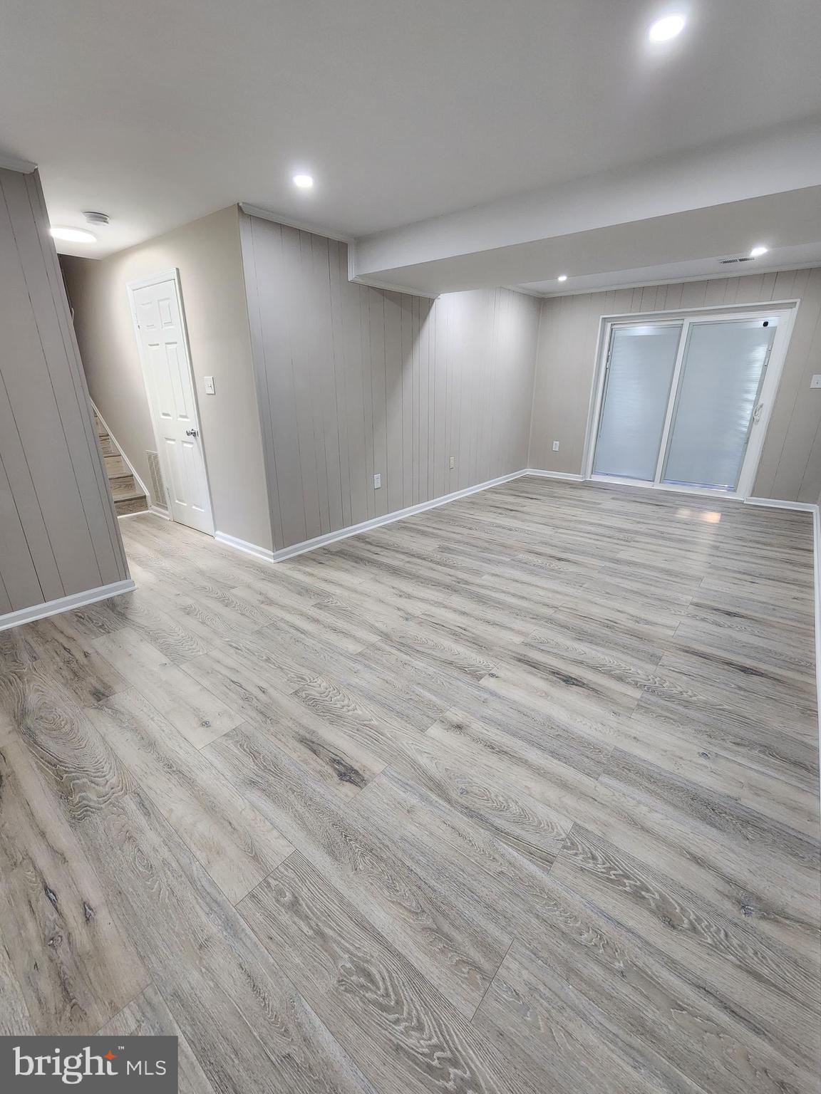 DALEVIEW MANOR - Residential