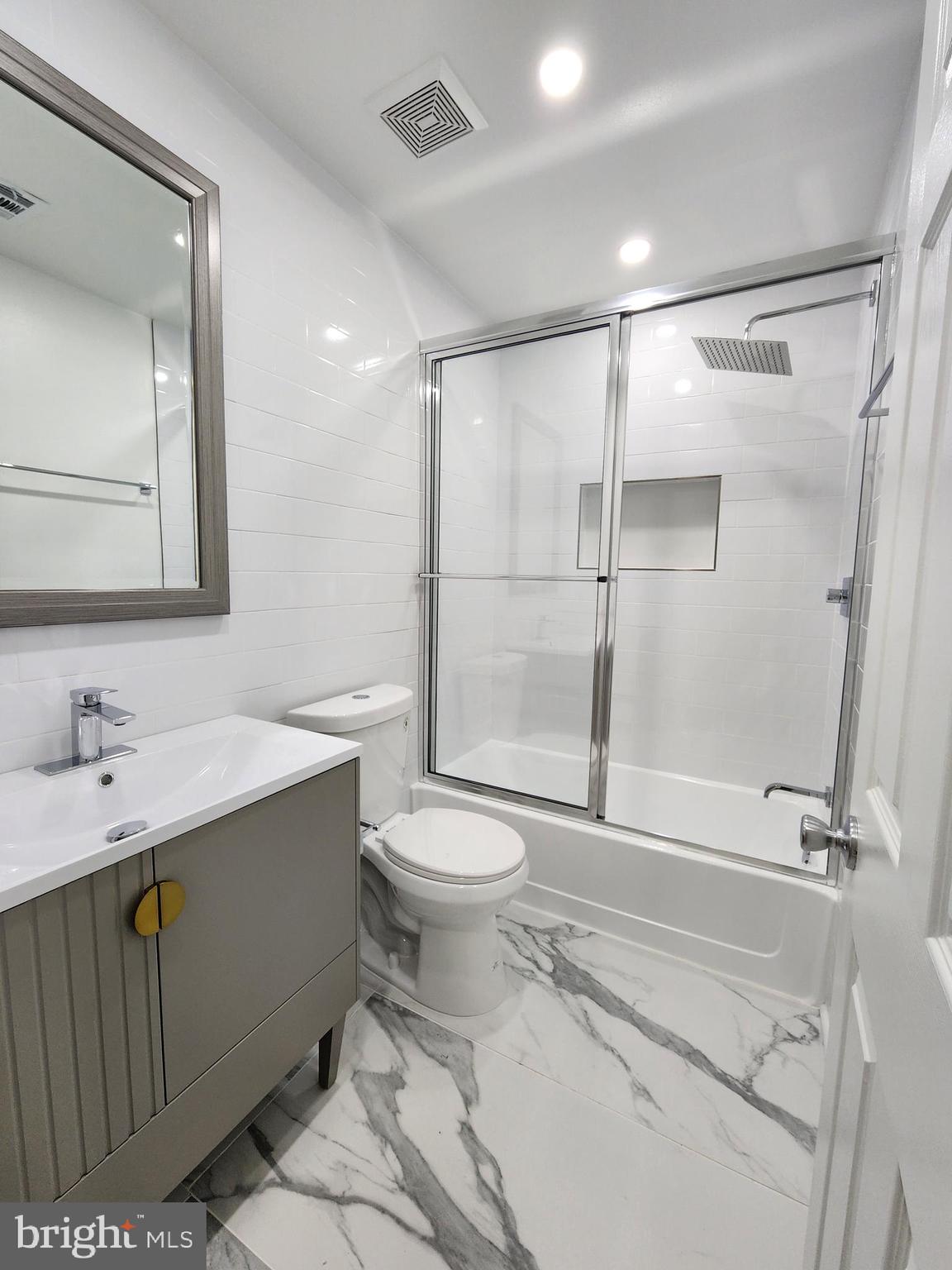 DALEVIEW MANOR - Residential