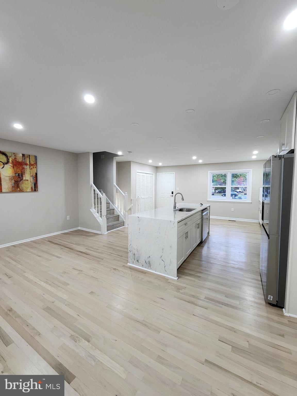 DALEVIEW MANOR - Residential