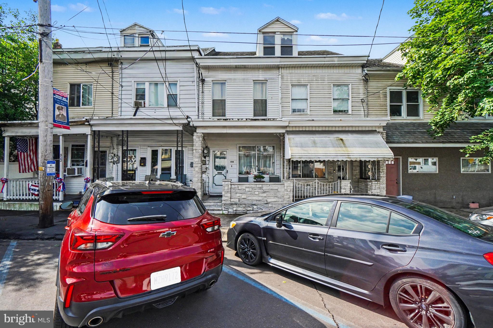 818 E CENTRE STREET