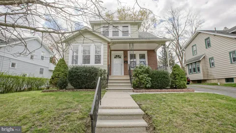 118 E Holly Avenue, Haddon Township, NJ MLS: NJCD2088974