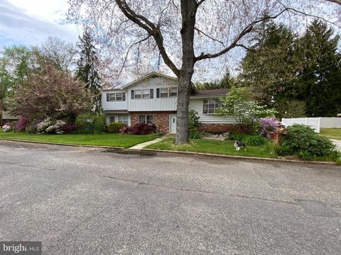211 MILLER AVENUE LINDENWOLD NJ 08021