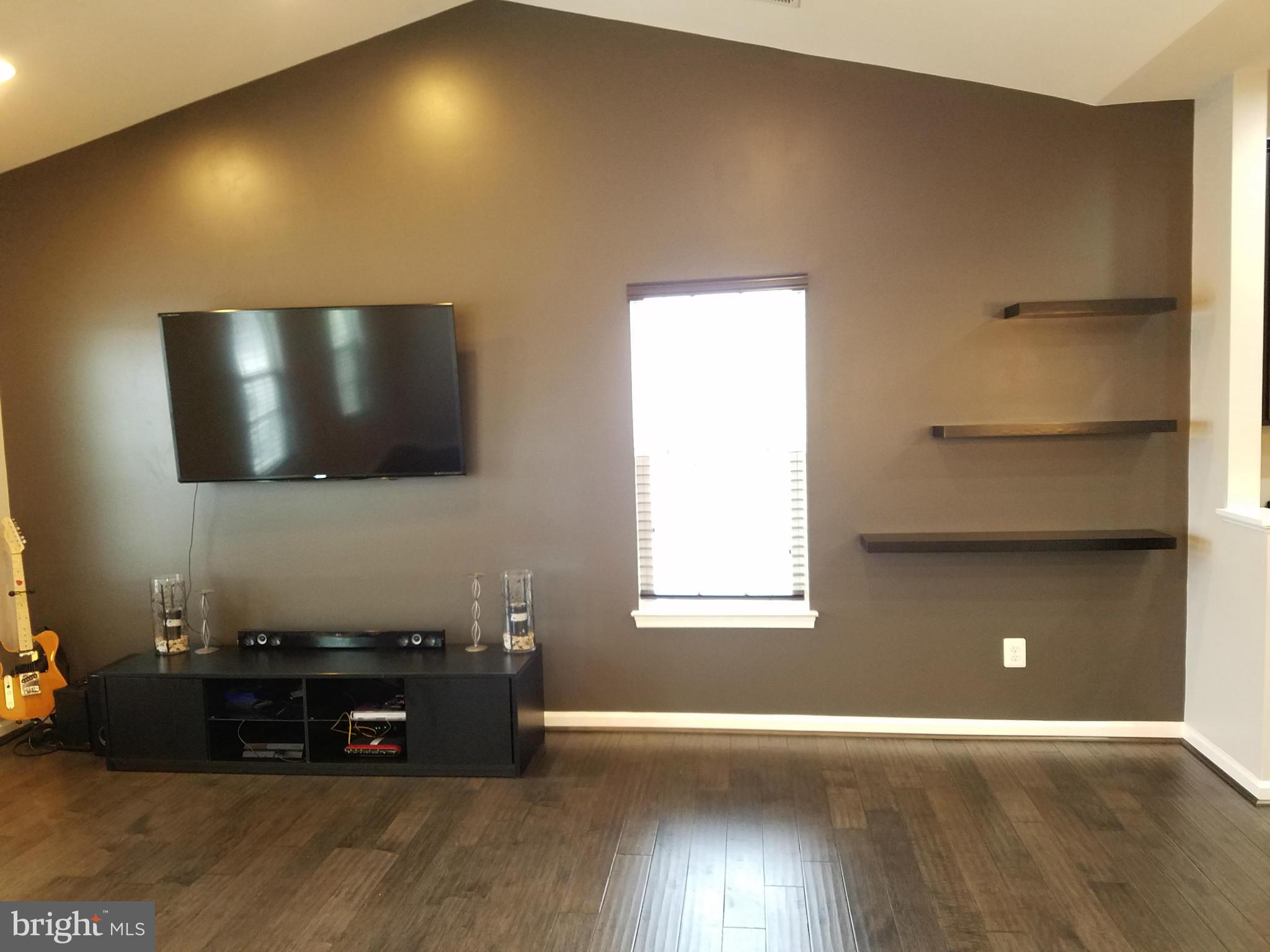 ARCOLA TOWN CENTER CONDO - Residential Lease