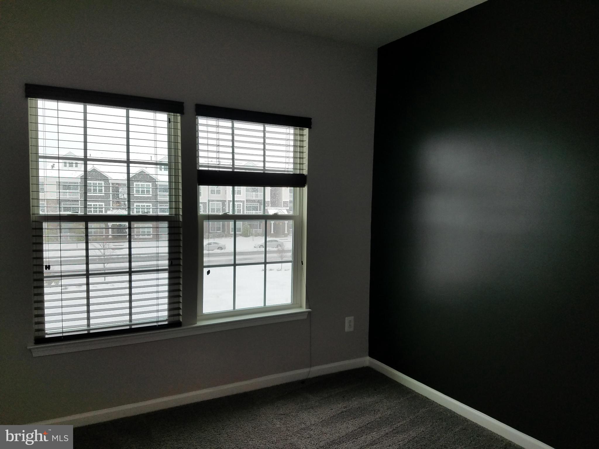 ARCOLA TOWN CENTER CONDO - Residential Lease