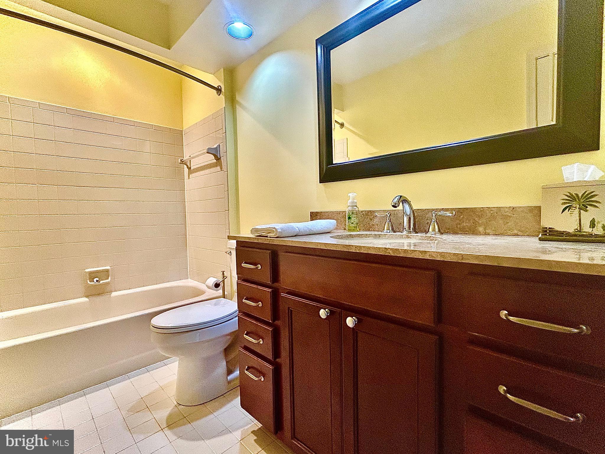 RIVA TRACE - Residential