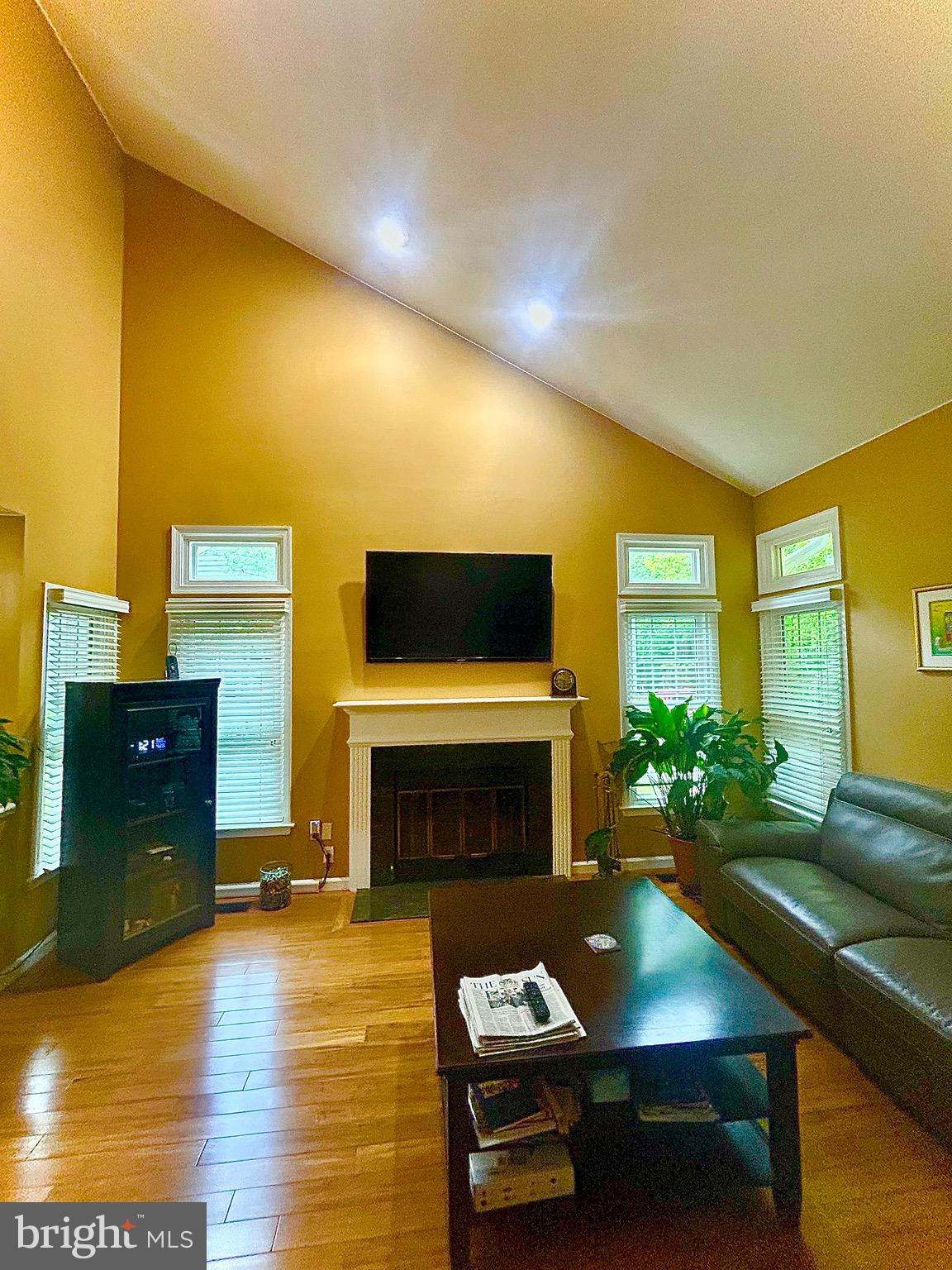 RIVA TRACE - Residential