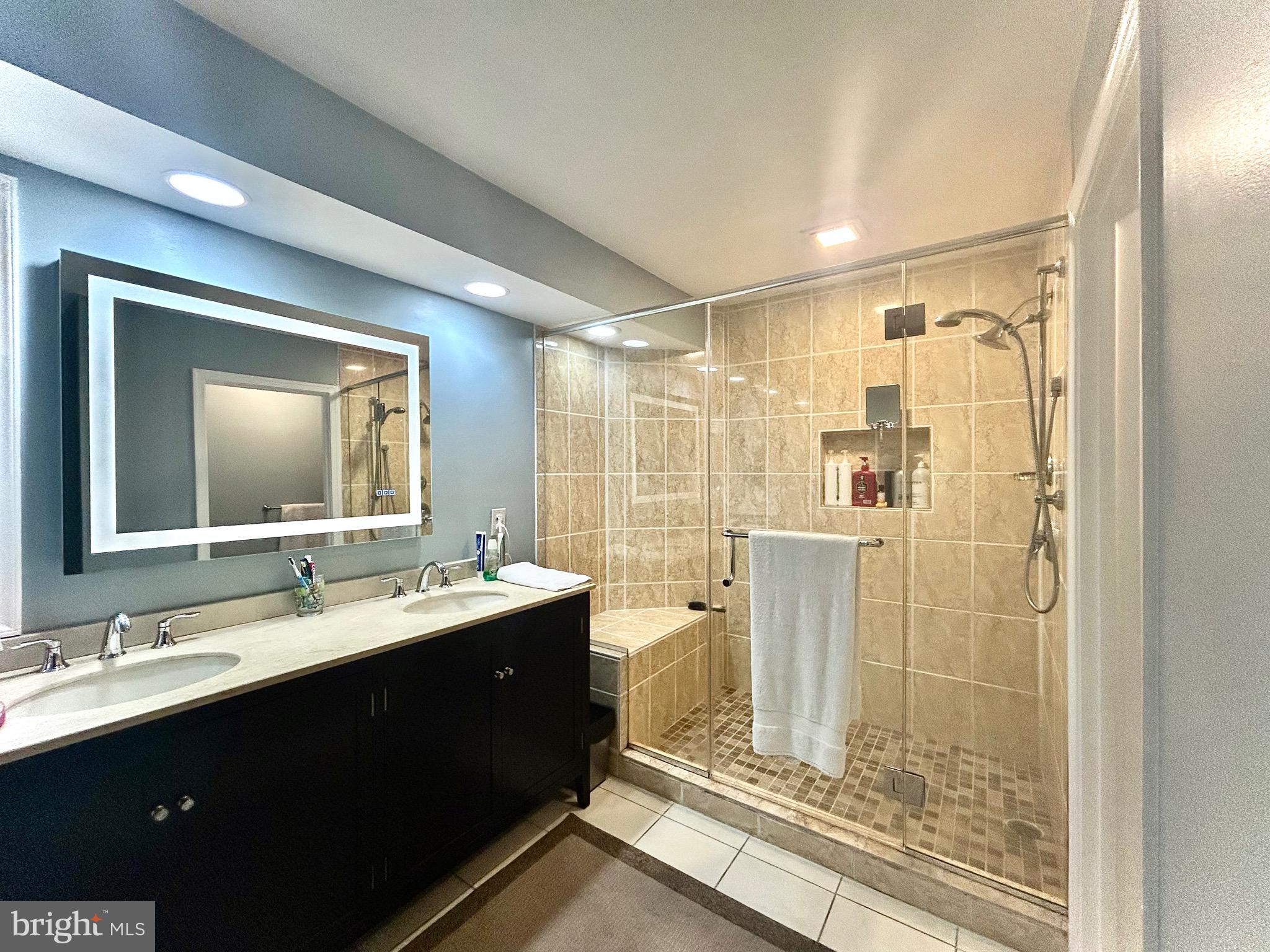 RIVA TRACE - Residential