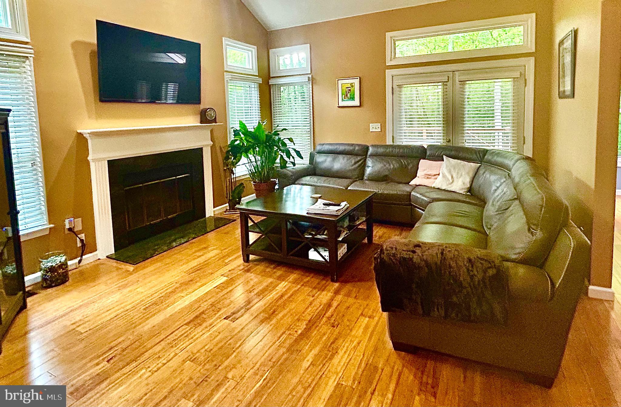 RIVA TRACE - Residential