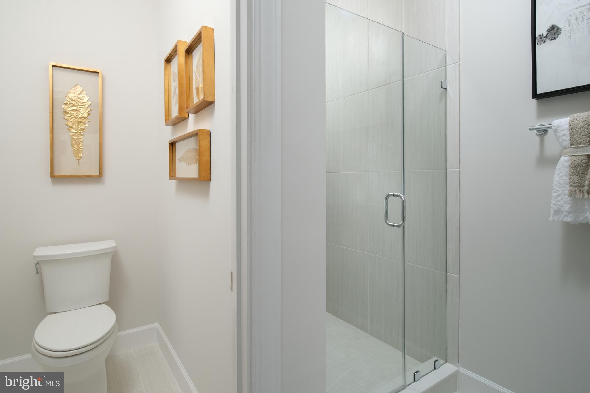 GATEWAY WEST - Residential