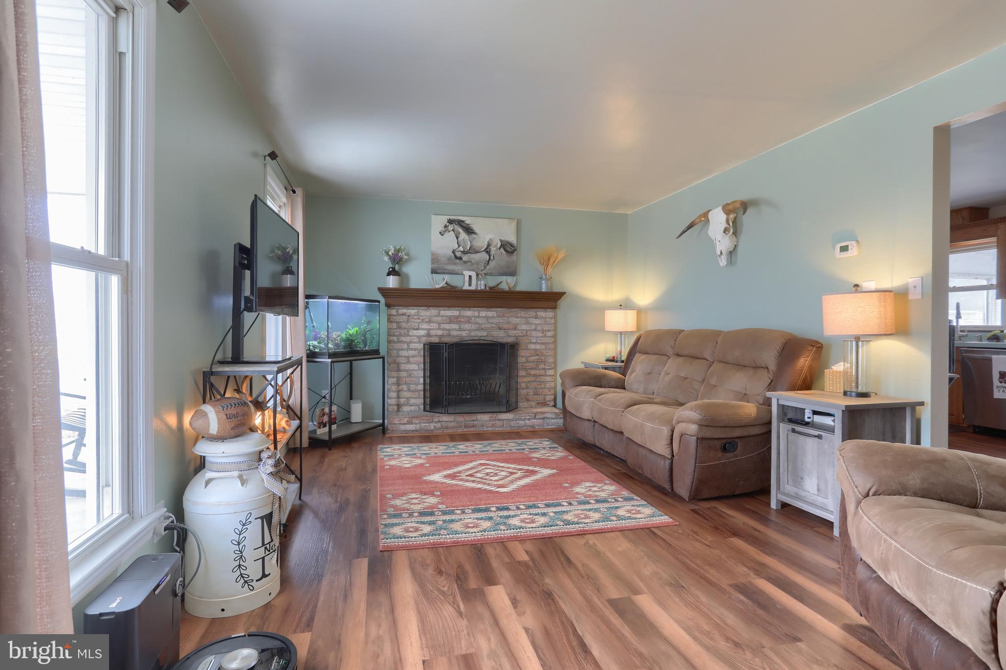 PIONEER HILLS - Residential