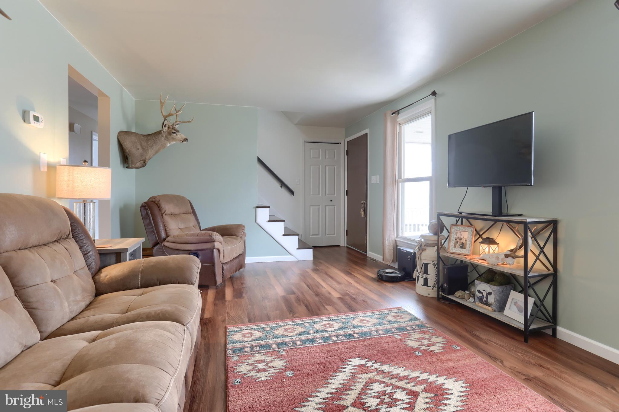 PIONEER HILLS - Residential