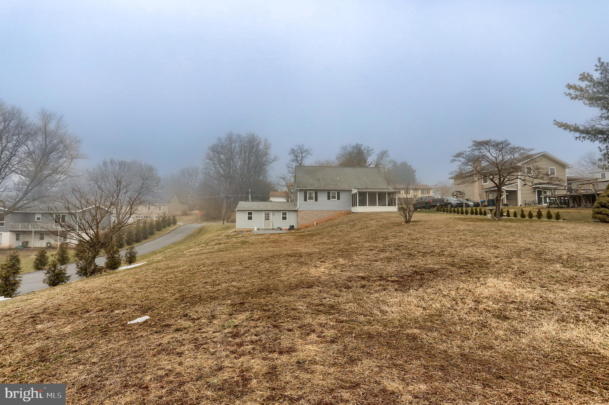 PIONEER HILLS - Residential