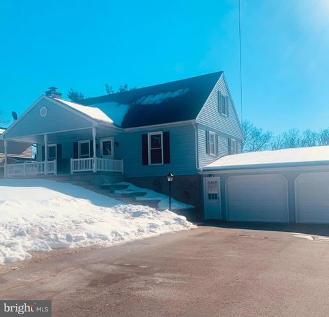 Photo of 1762 Stonemill Drive, ELIZABETHTOWN, PA 17022 (MLS # PALA2083238)