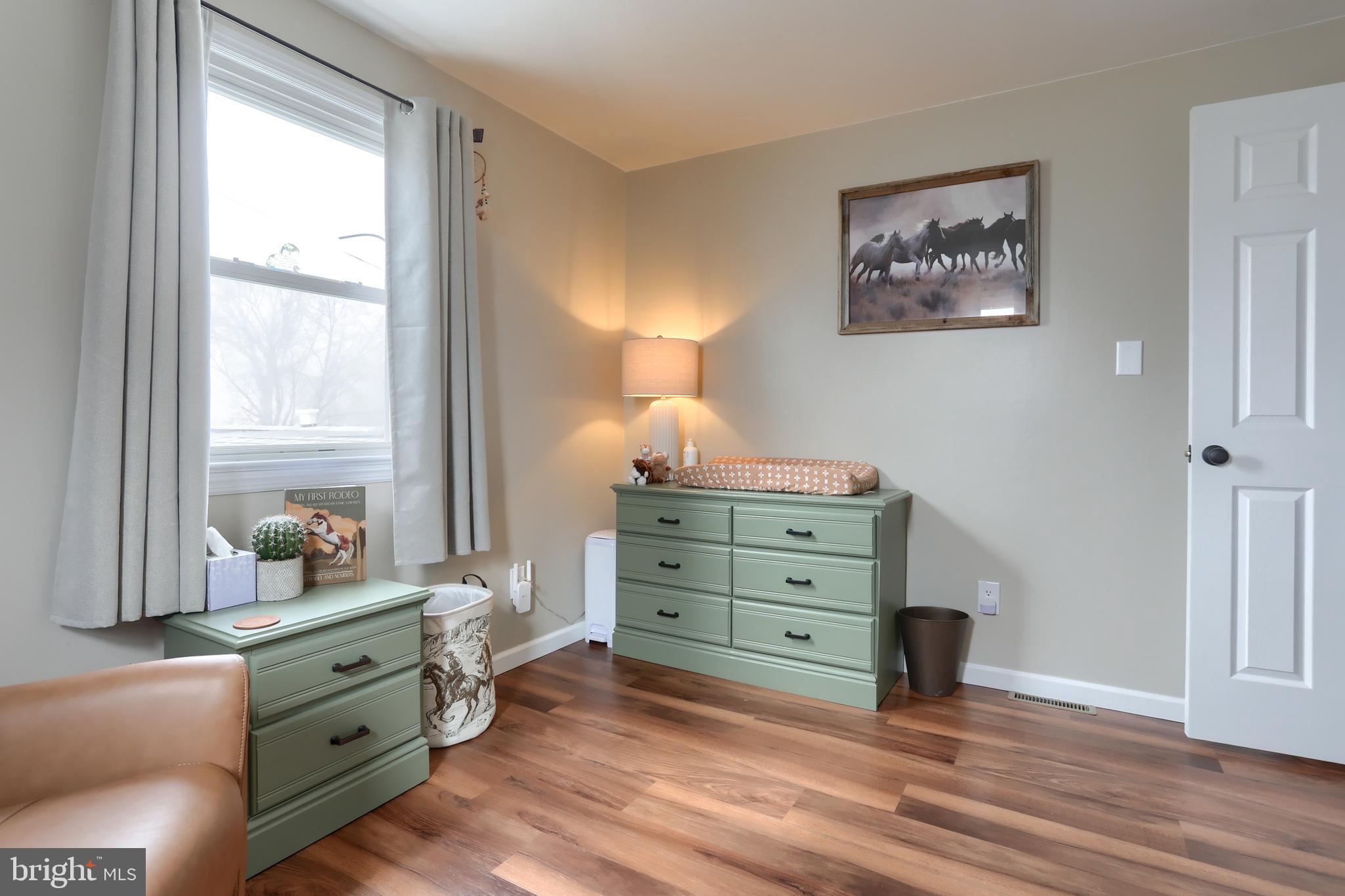 PIONEER HILLS - Residential