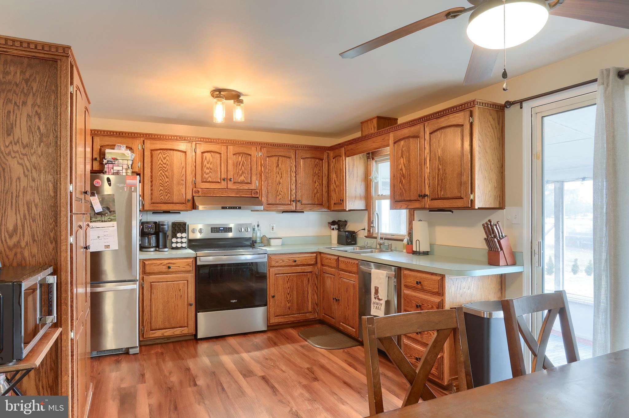 PIONEER HILLS - Residential