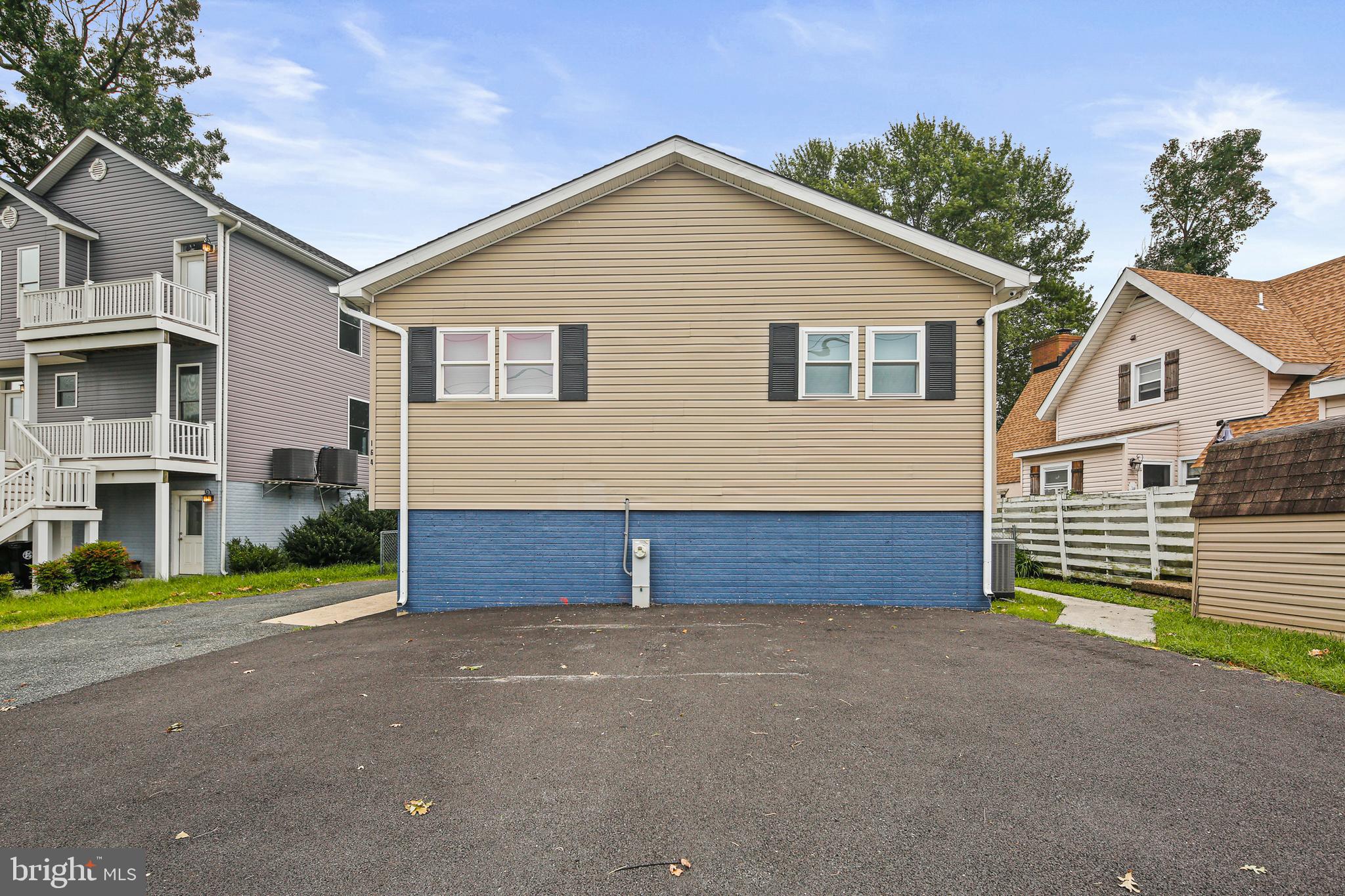 MIDDLE RIVER - Residential