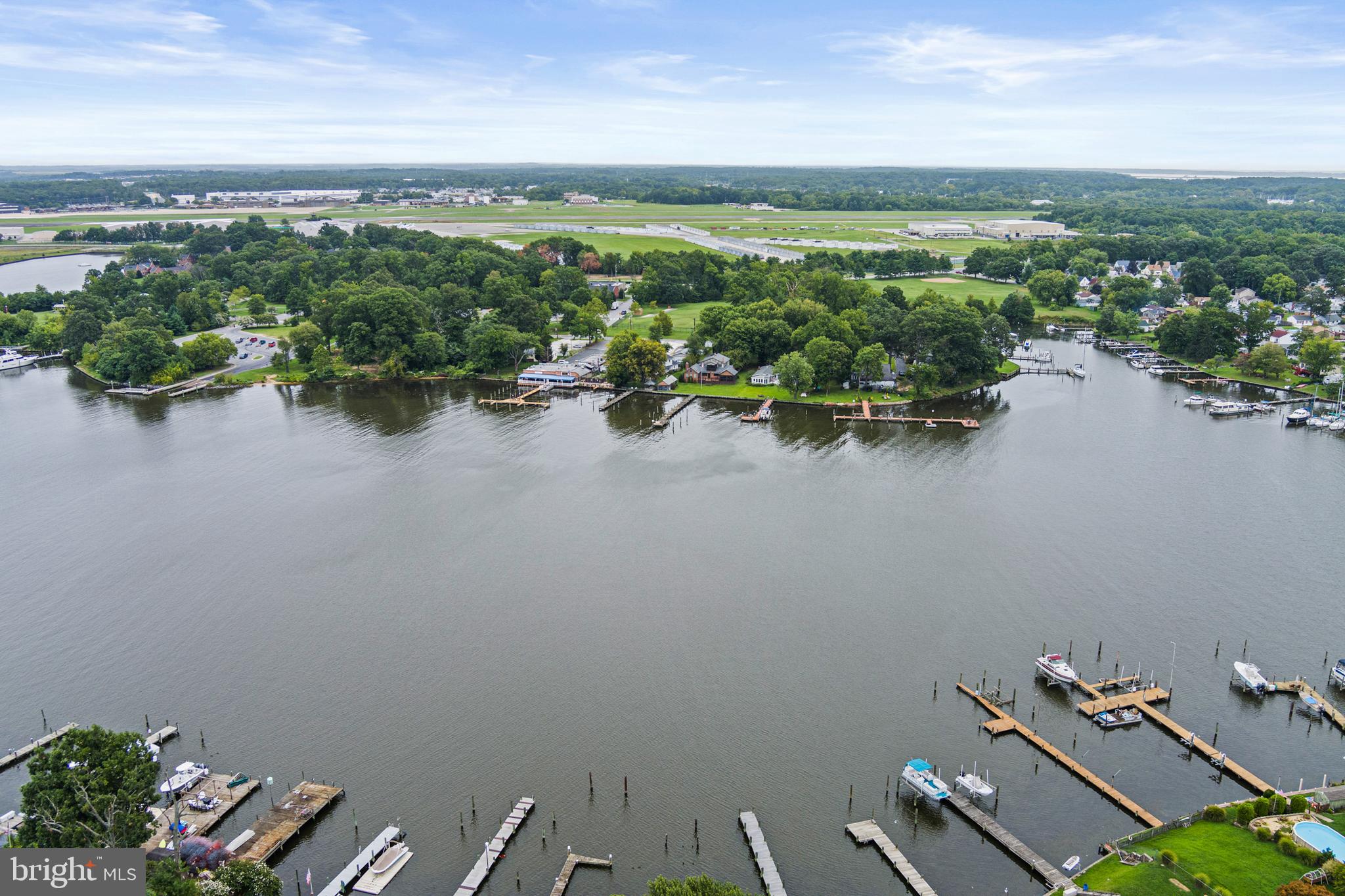 MIDDLE RIVER - Residential