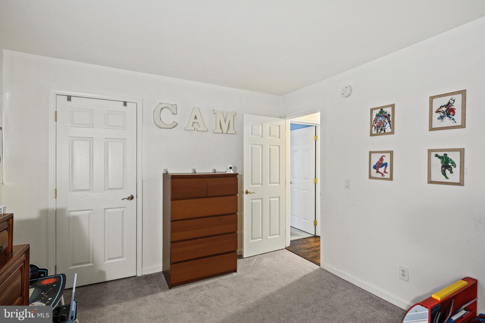 MIDDLE RIVER - Residential