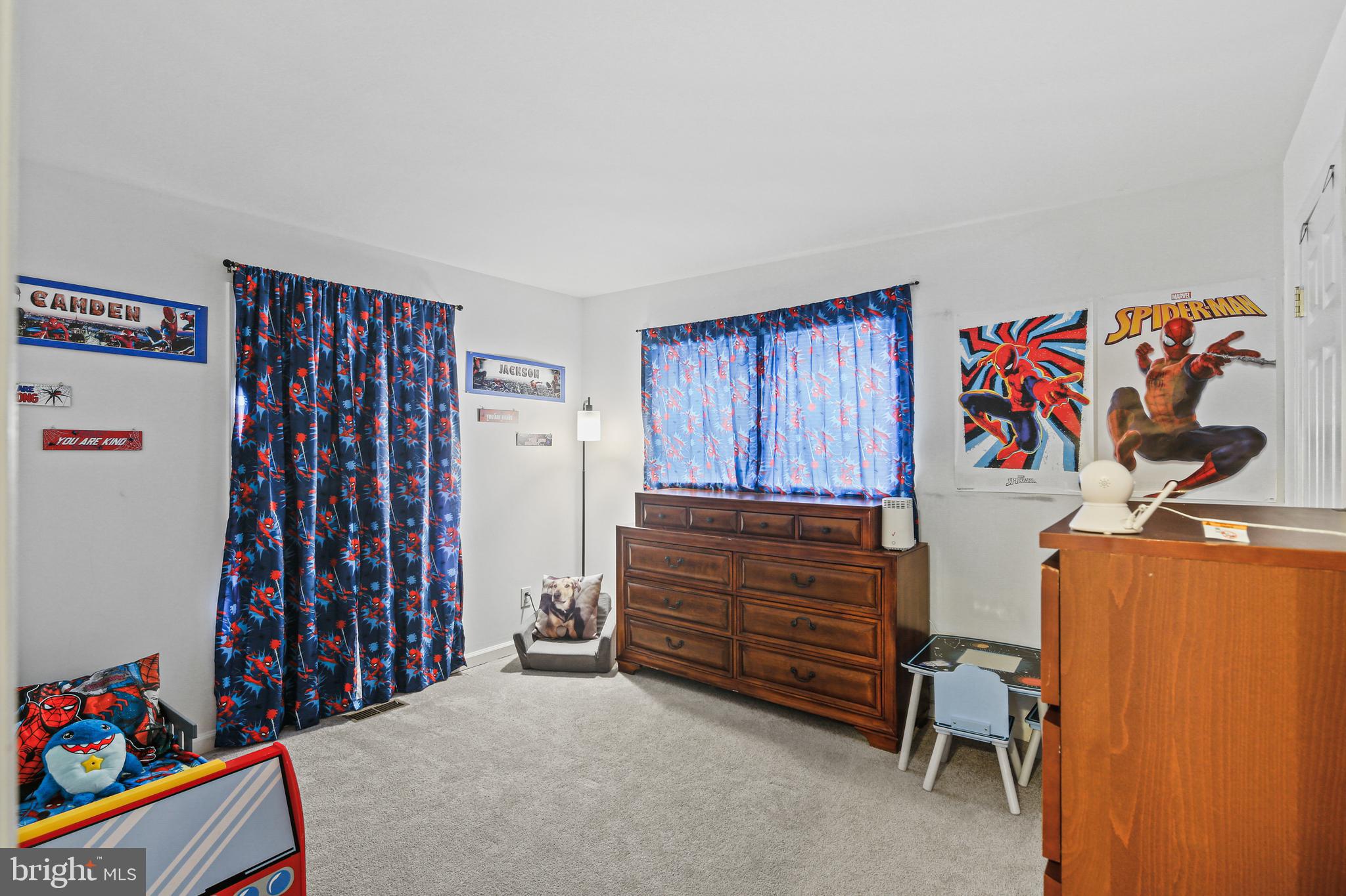 MIDDLE RIVER - Residential