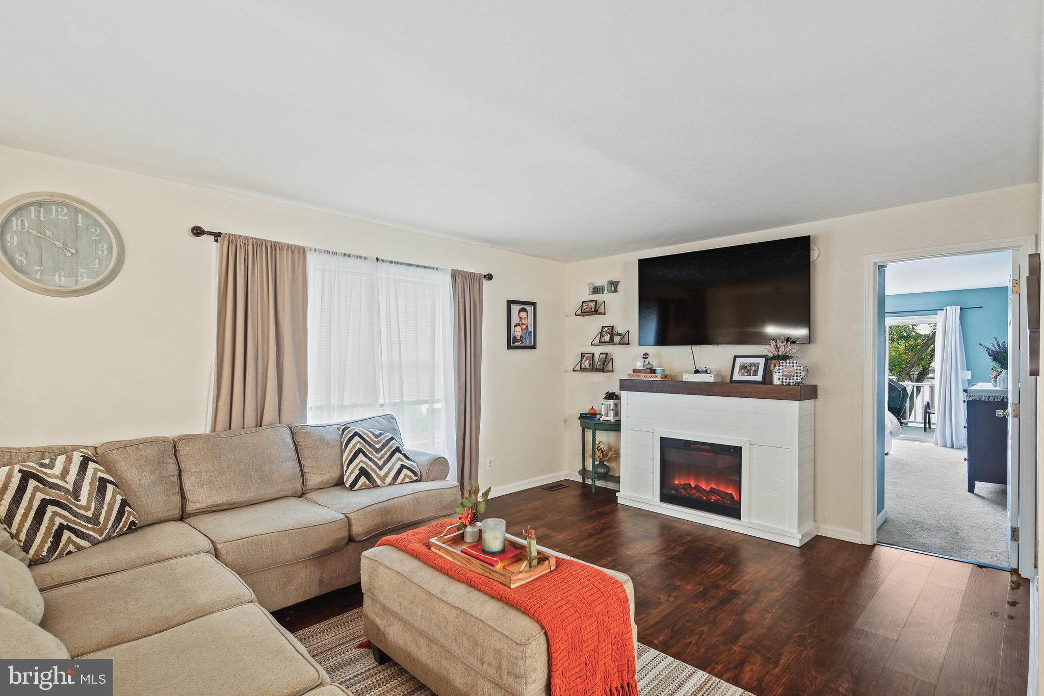 MIDDLE RIVER - Residential