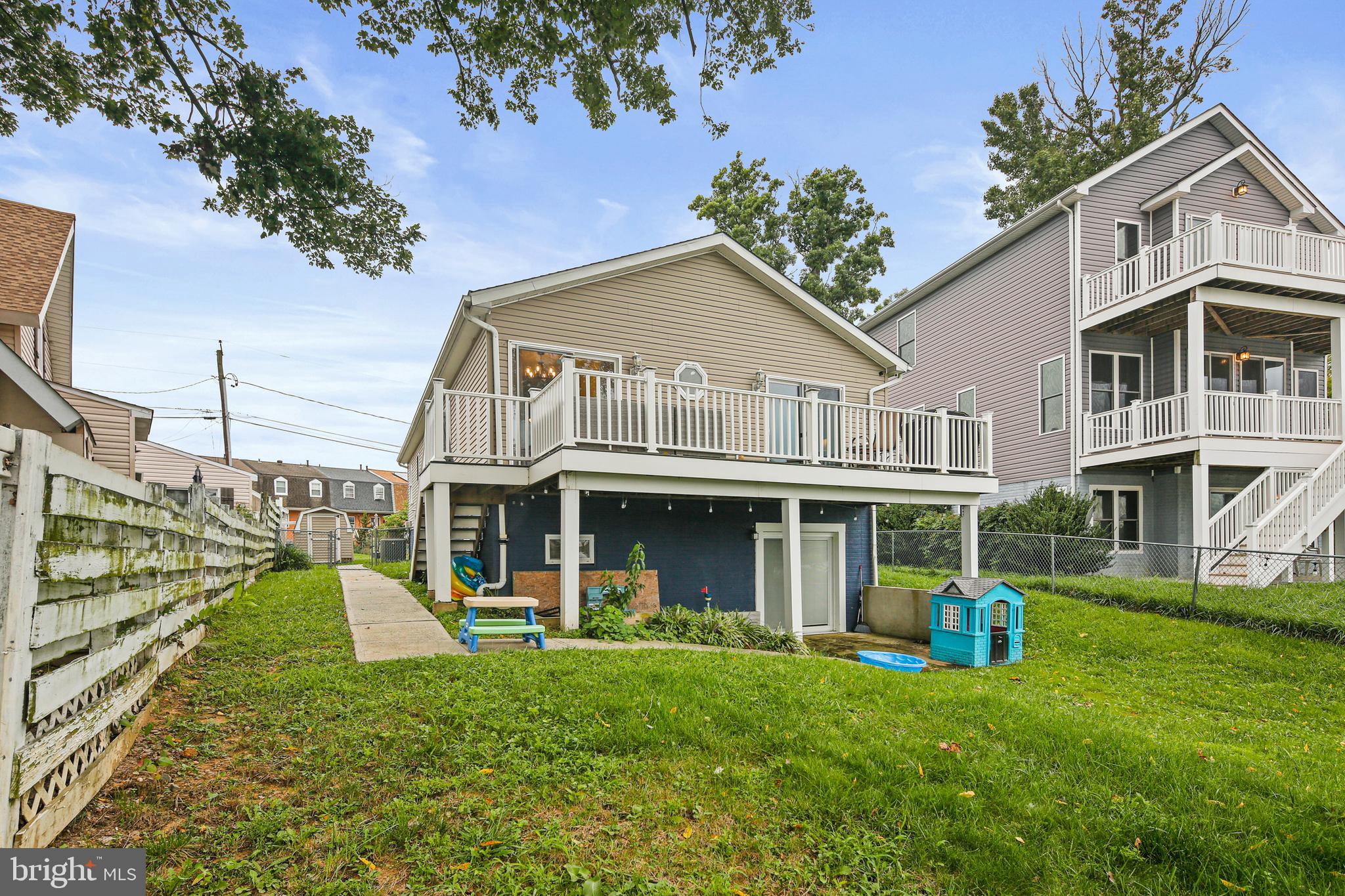 MIDDLE RIVER - Residential