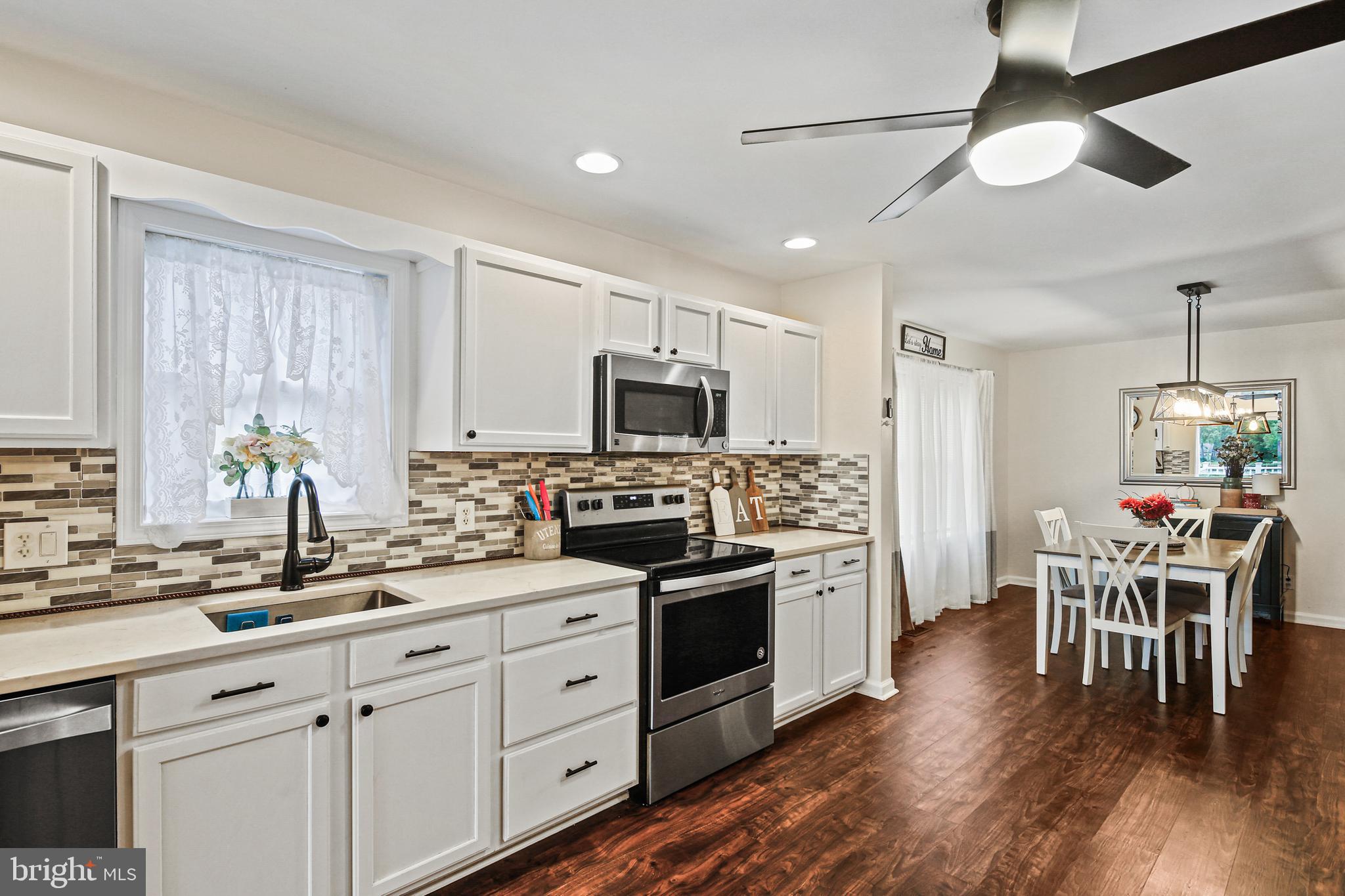 MIDDLE RIVER - Residential