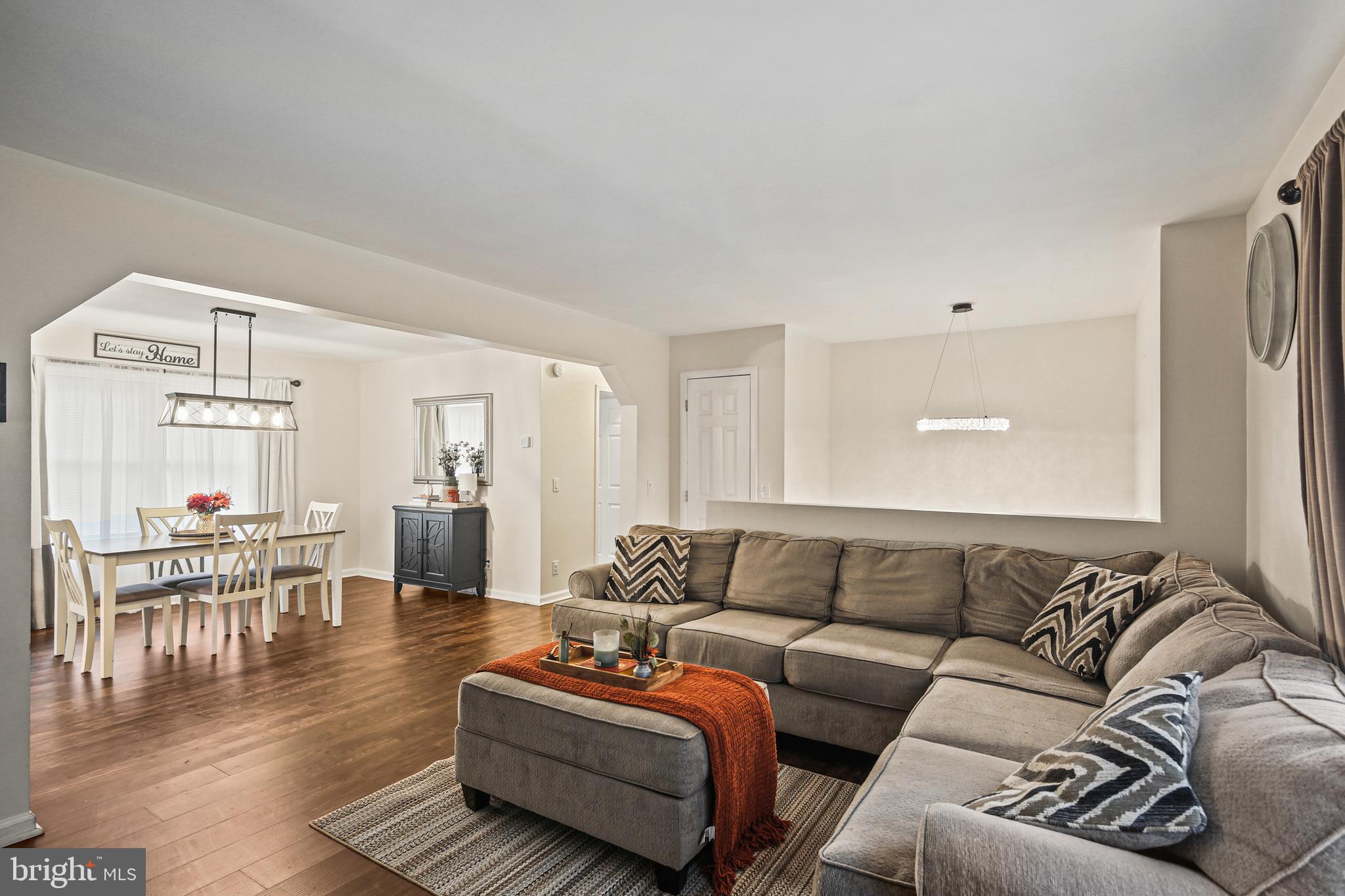 MIDDLE RIVER - Residential