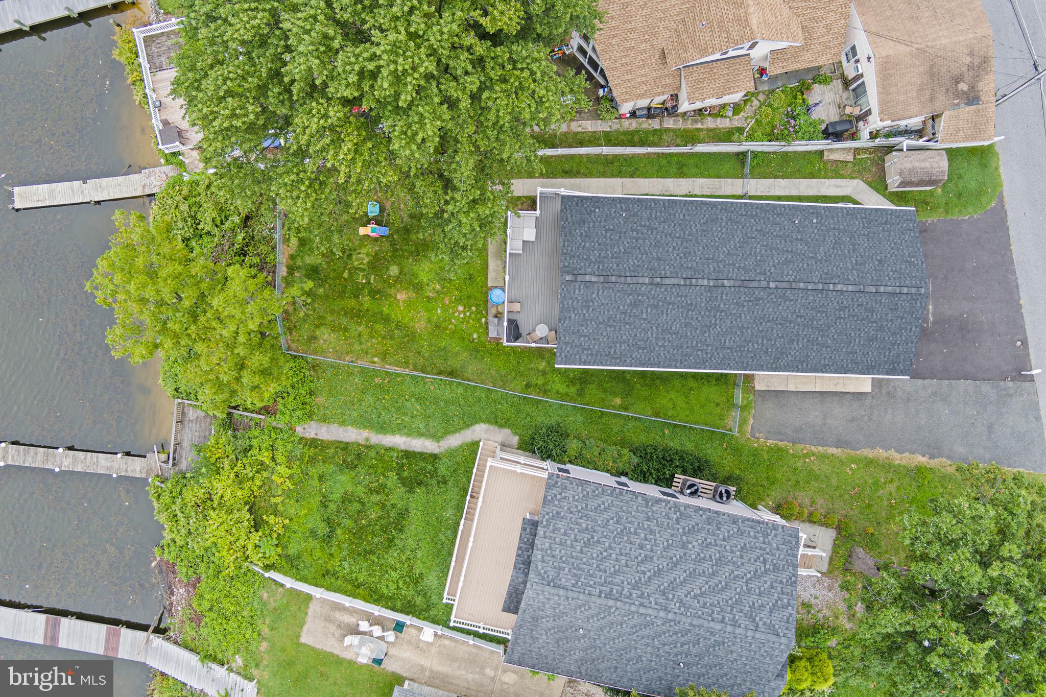 MIDDLE RIVER - Residential