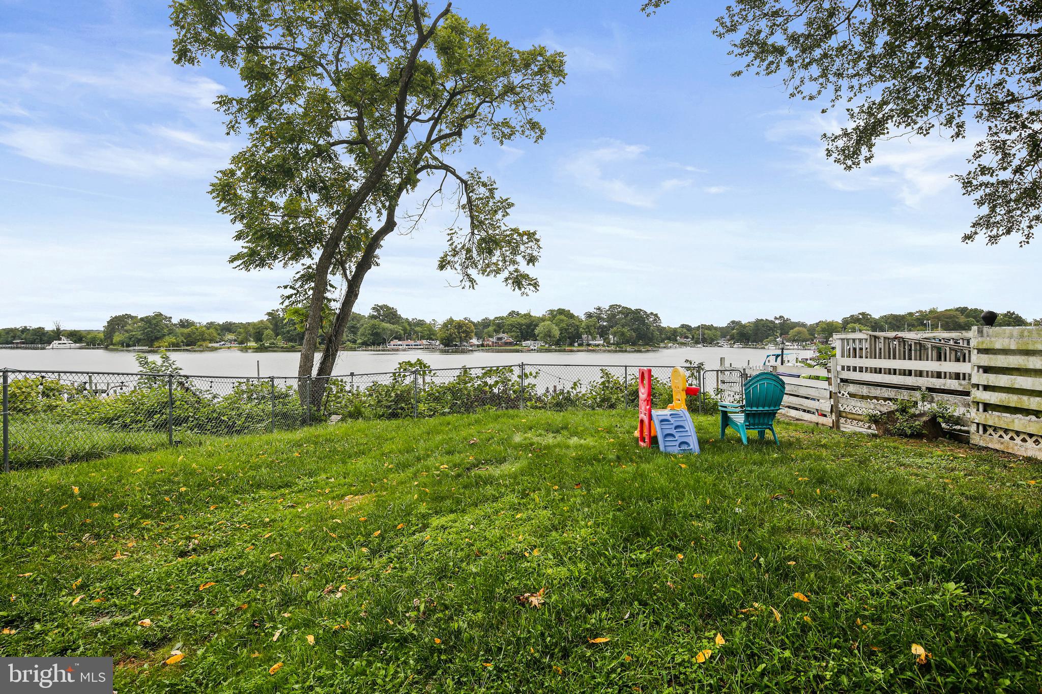 MIDDLE RIVER - Residential