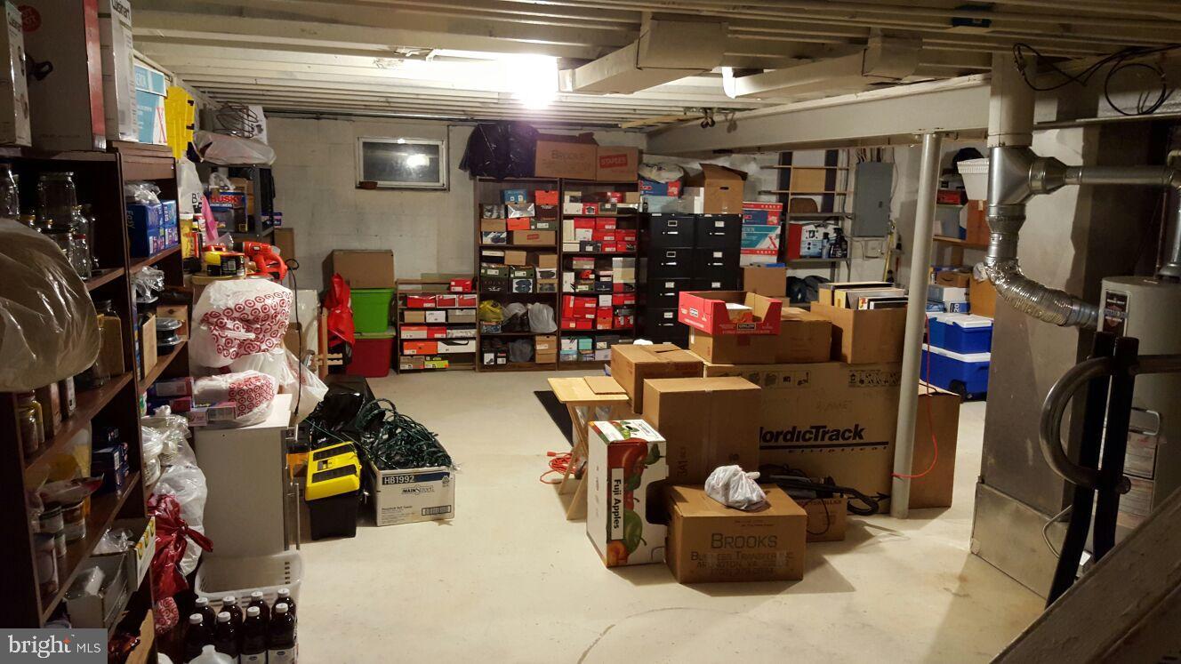 WAKEFIELD CHAPEL WOODS - Residential Lease