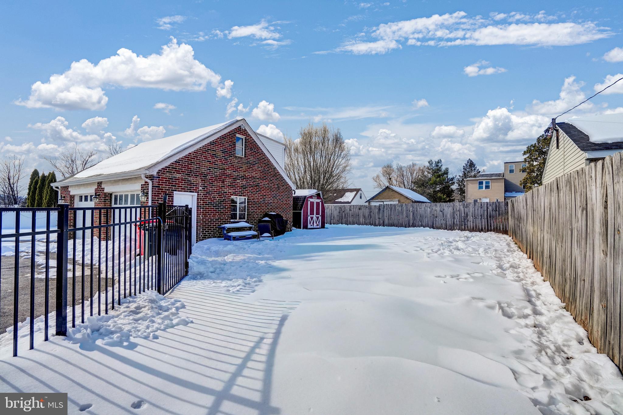 POTTSGROVE - Residential