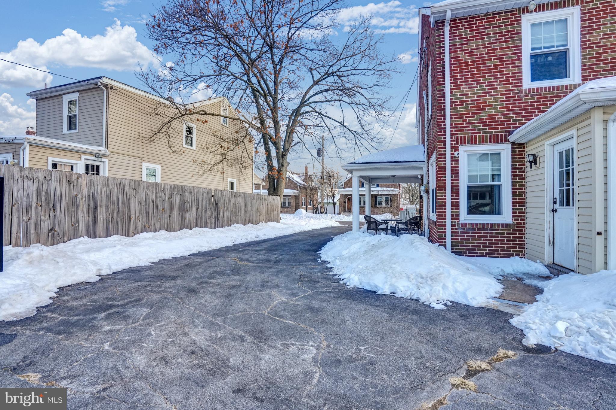 POTTSGROVE - Residential